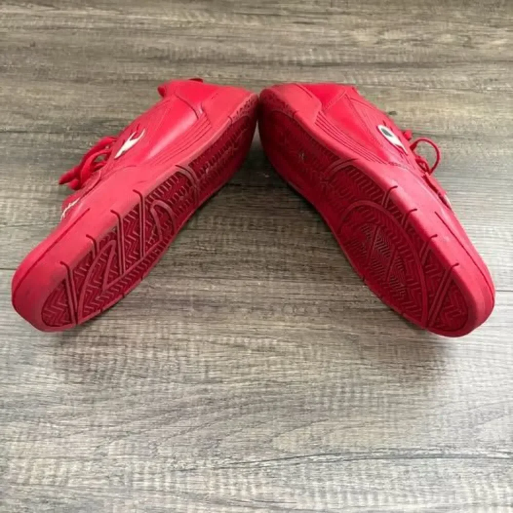 Champion selling clean